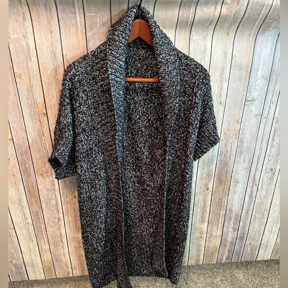 White House Black Market short sleeve longer length sweater size small